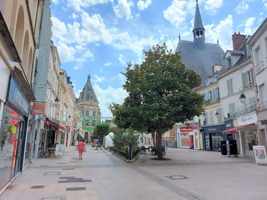 Le Chic Ethnic Dreux Apartment ภายนอก รูปภาพ