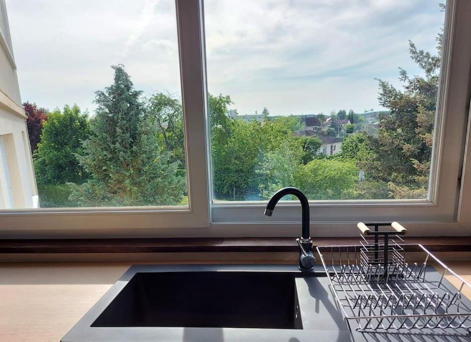 Le Chic Ethnic Dreux Apartment ภายนอก รูปภาพ